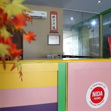 Nida Rooms Makassar Jampea 19536 Bagian luar foto