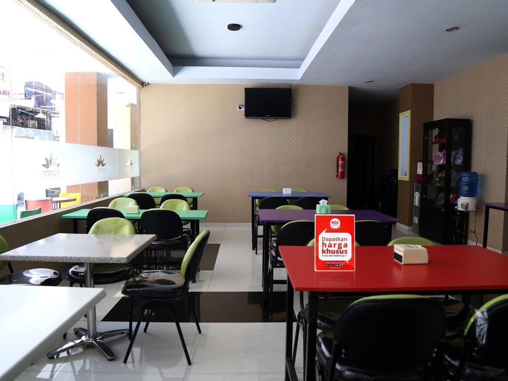 Nida Rooms Makassar Jampea 19536 Bagian luar foto